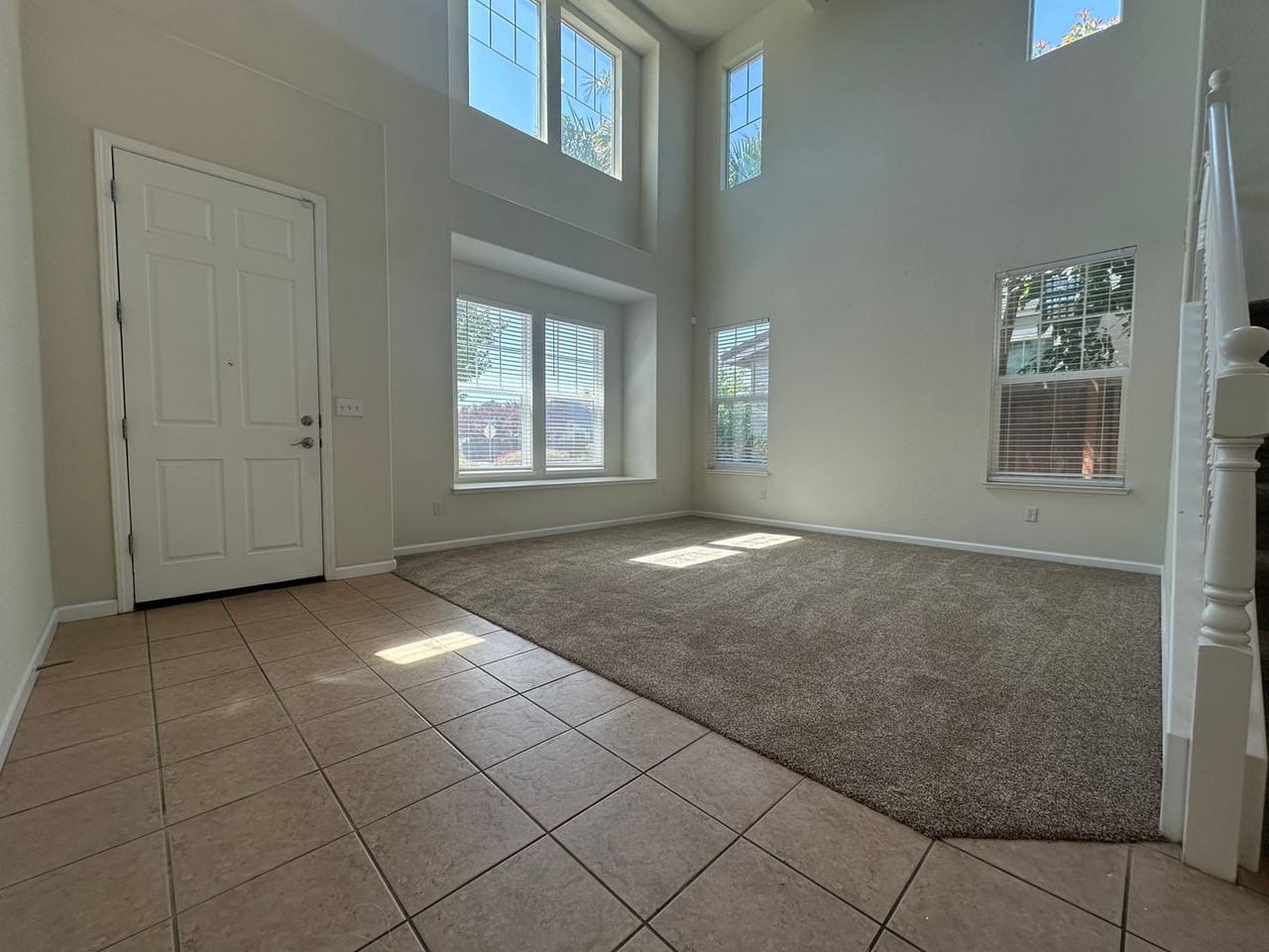 1811 Anastasia Dr - Photo 3 of 30