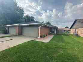 8310 Nw 8th St - Photo 1 of 1