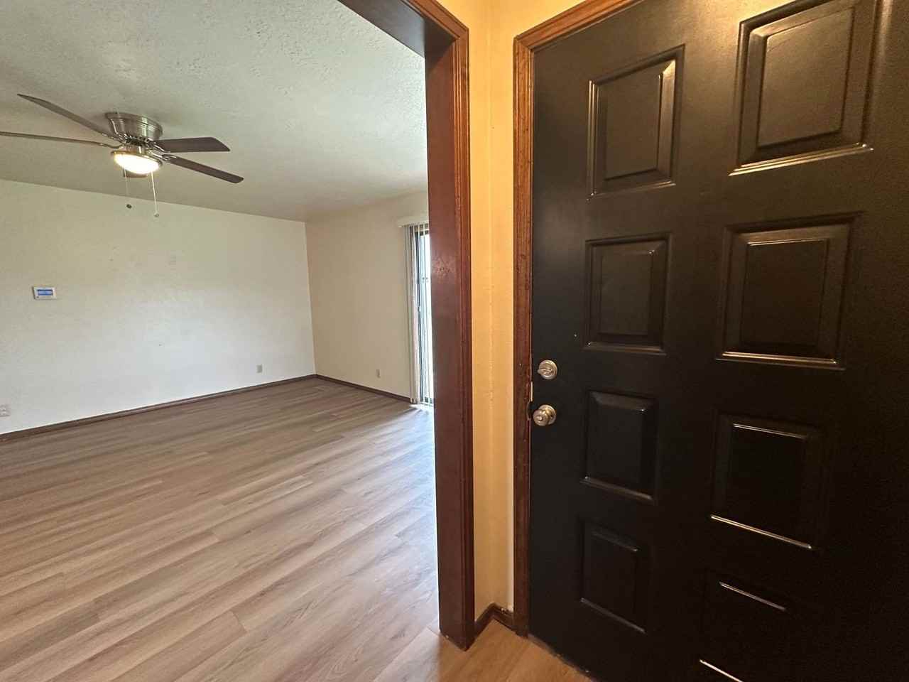 8310 Nw 8th St - Photo 3 of 27