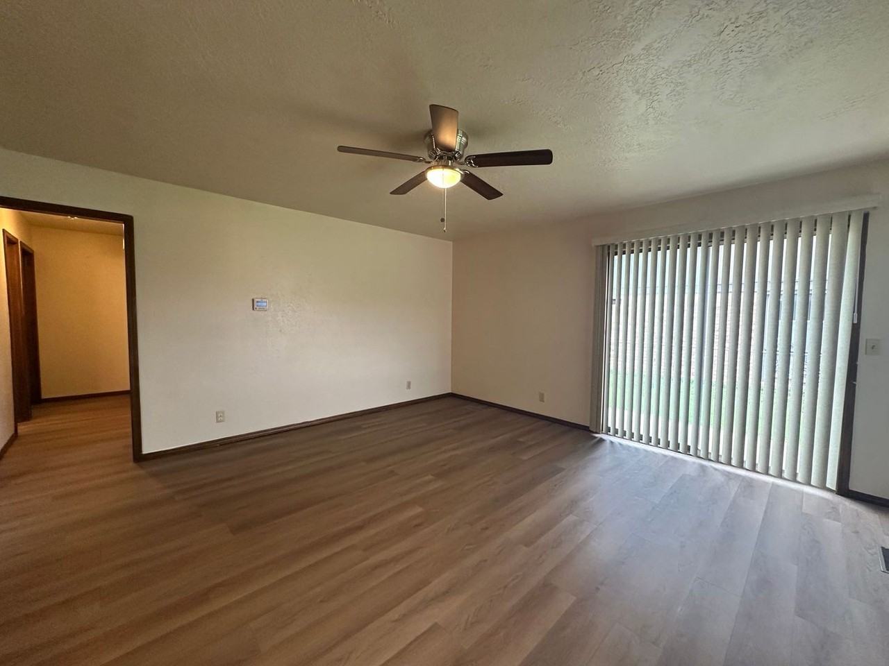 8310 Nw 8th St - Photo 5 of 27