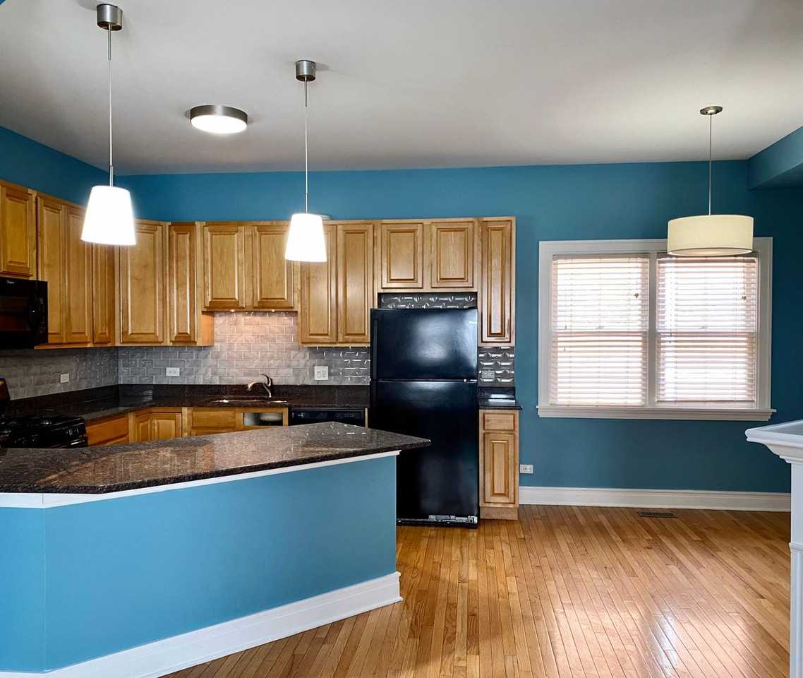 615 South Blvd #B - Photo 3 of 22