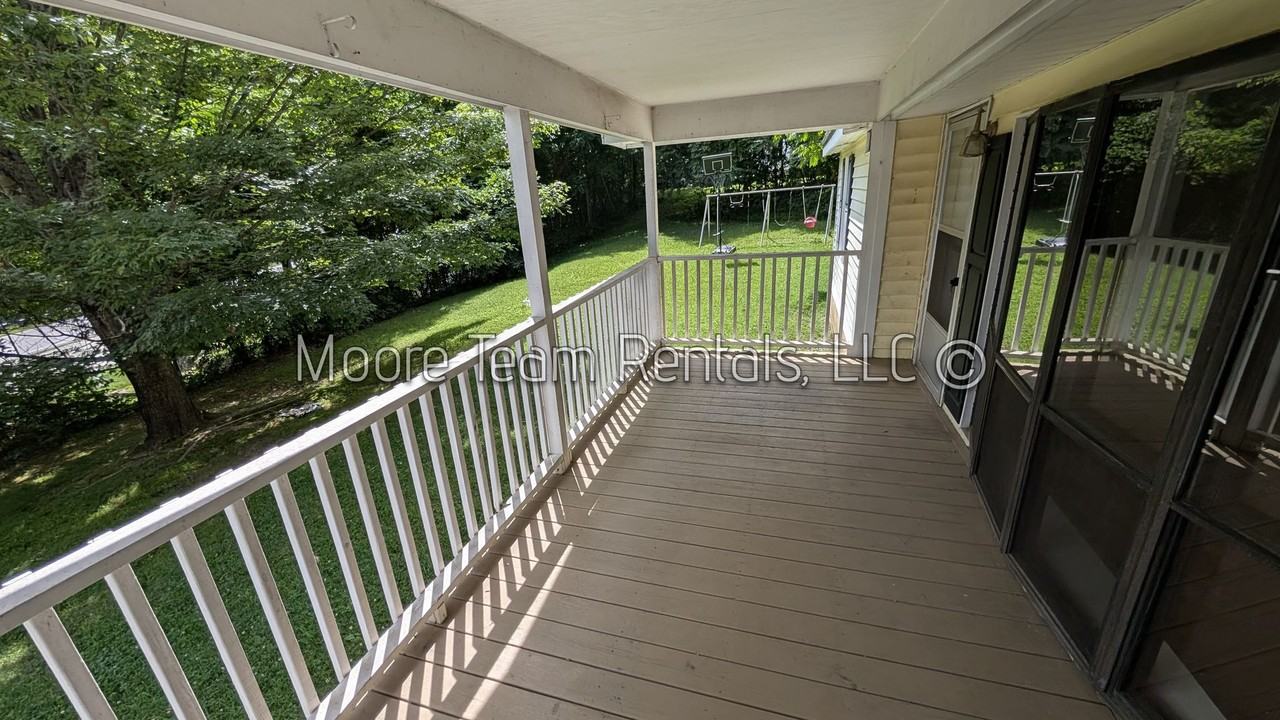 5399 Greenville Hwy - Photo 2 of 16