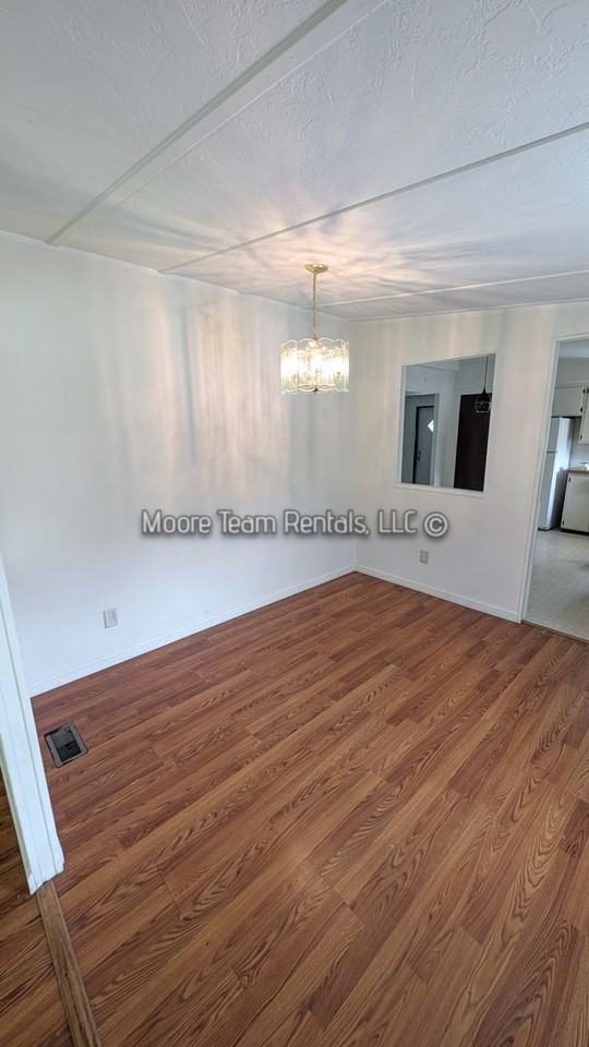 5399 Greenville Hwy - Photo 5 of 17