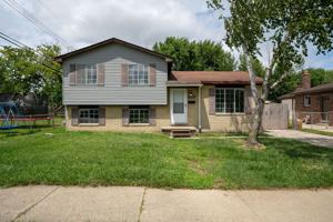 featured image of 15841 Dort St