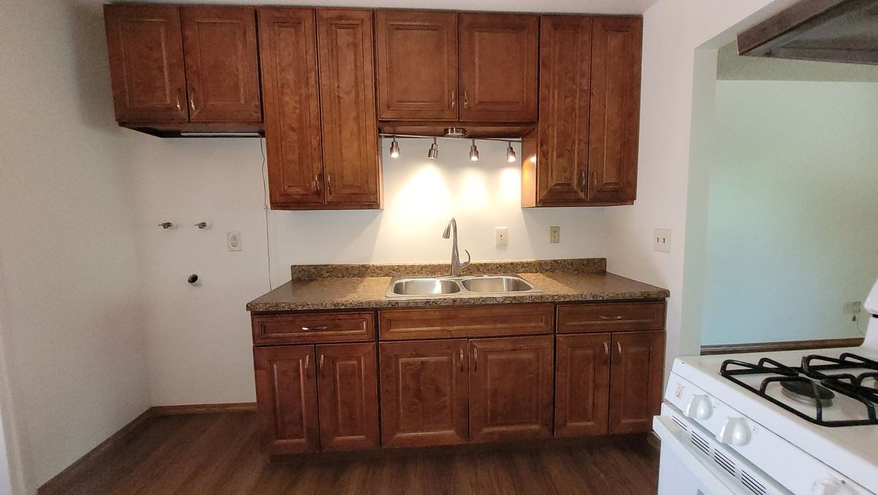 1245 Lyons Ln - Photo 6 of 19