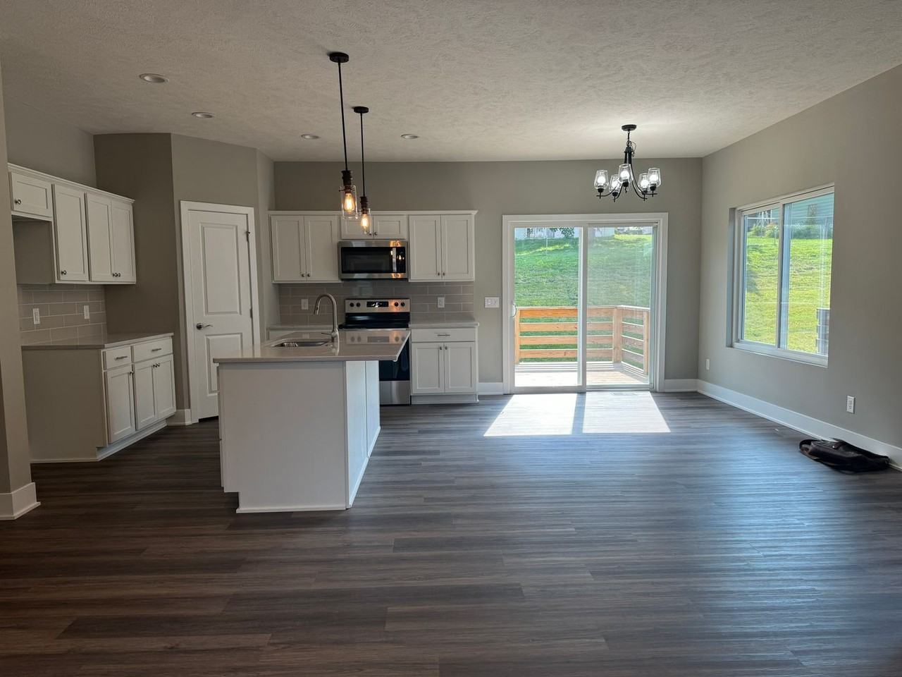 302 N Allen St - Photo 7 of 32