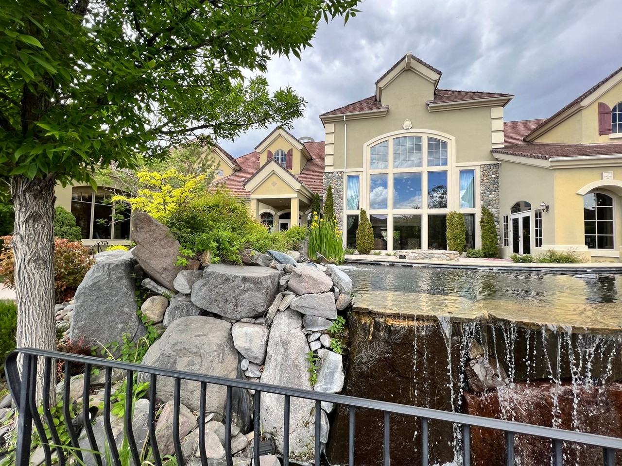 9900 Wilbur May Pkwy #1104 - Photo 3 of 17