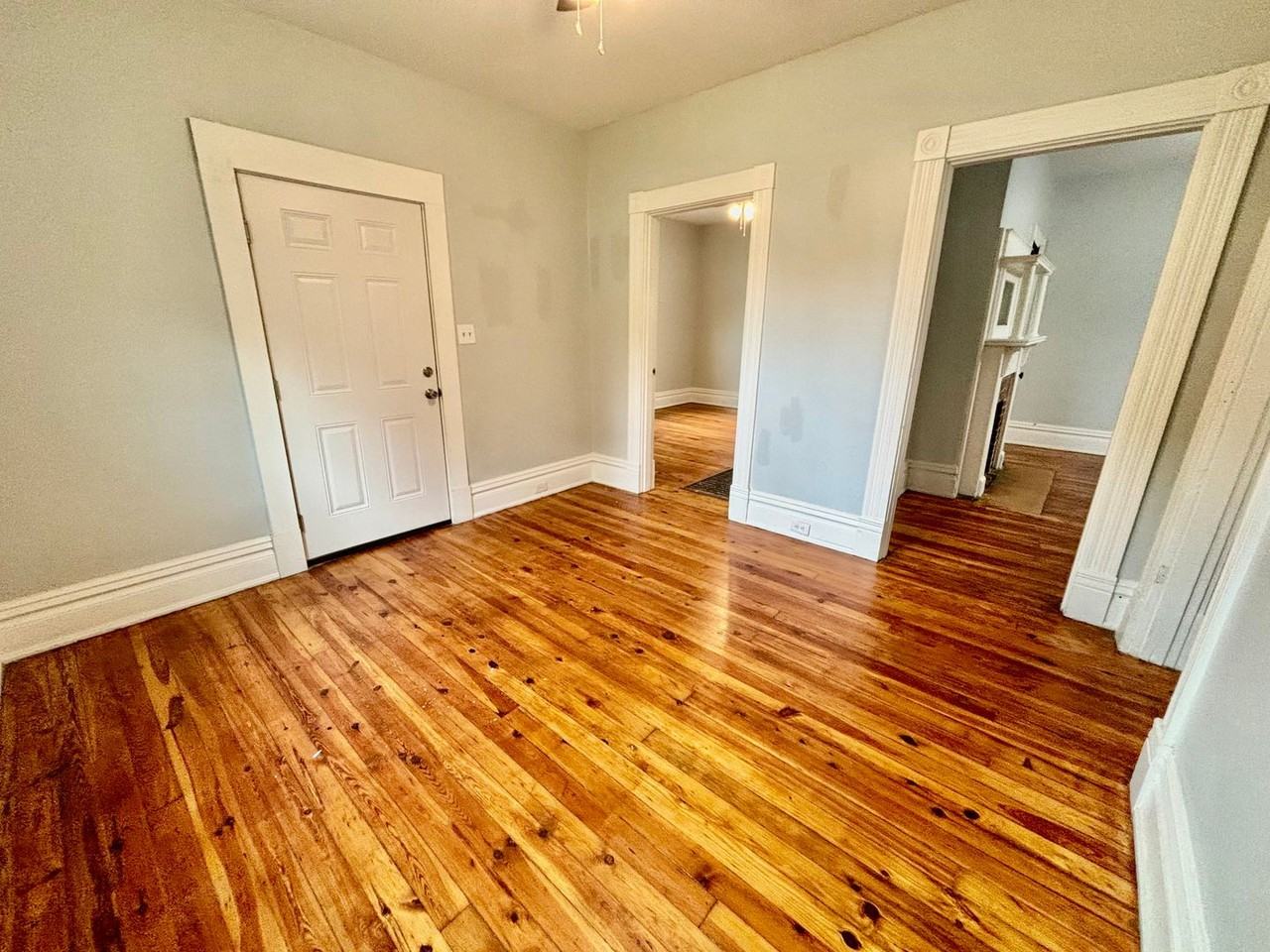 712 Vine St - Photo 2 of 18