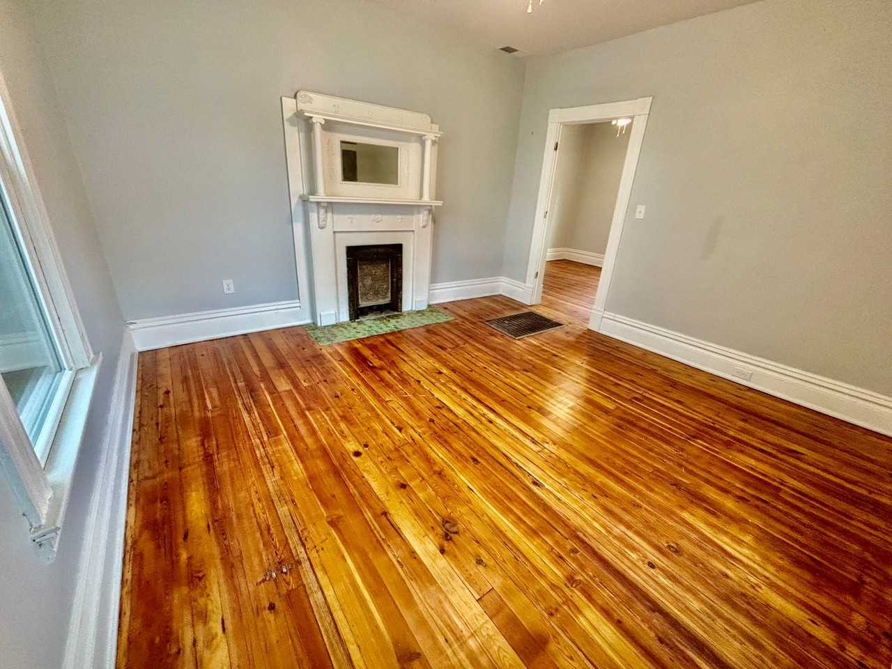 712 Vine St - Photo 3 of 18