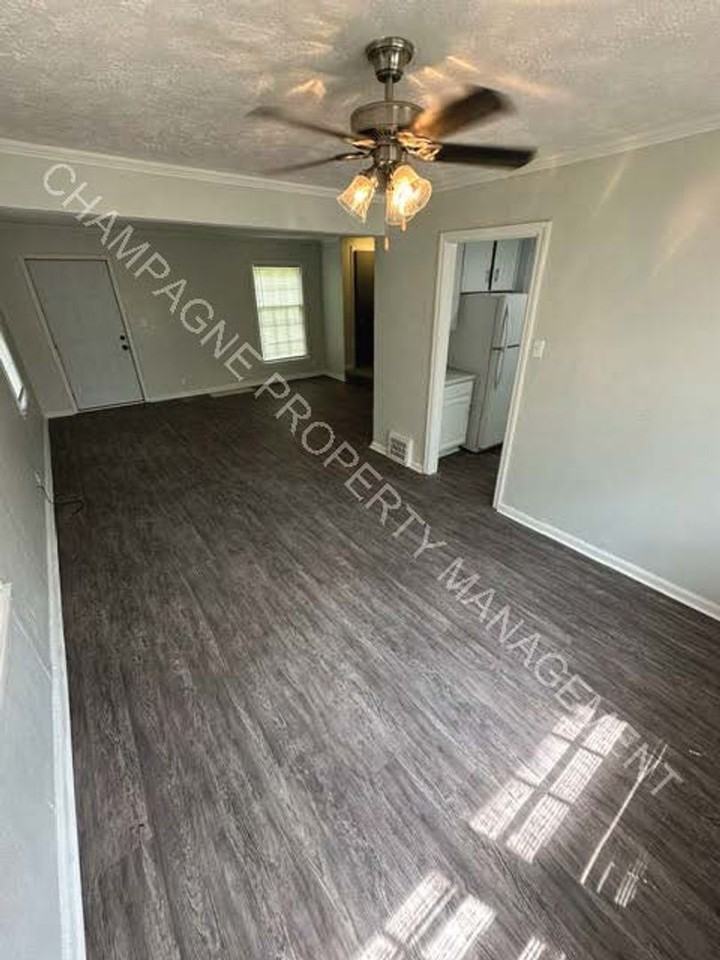 5400 Swope Pkwy - Photo 4 of 20