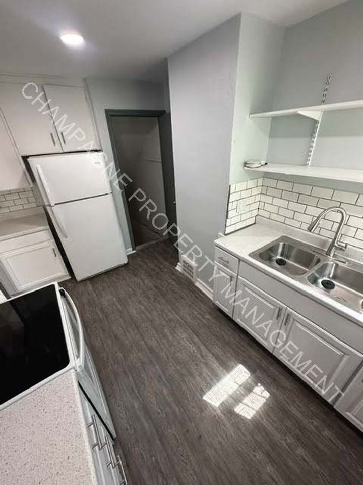 5400 Swope Pkwy - Photo 7 of 20