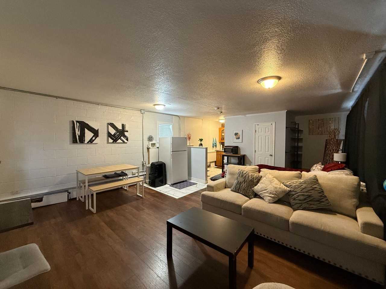 1759 S Broadway - Photo 3 of 11