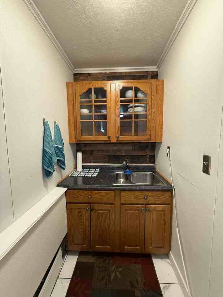1759 S Broadway - Photo 7 of 11