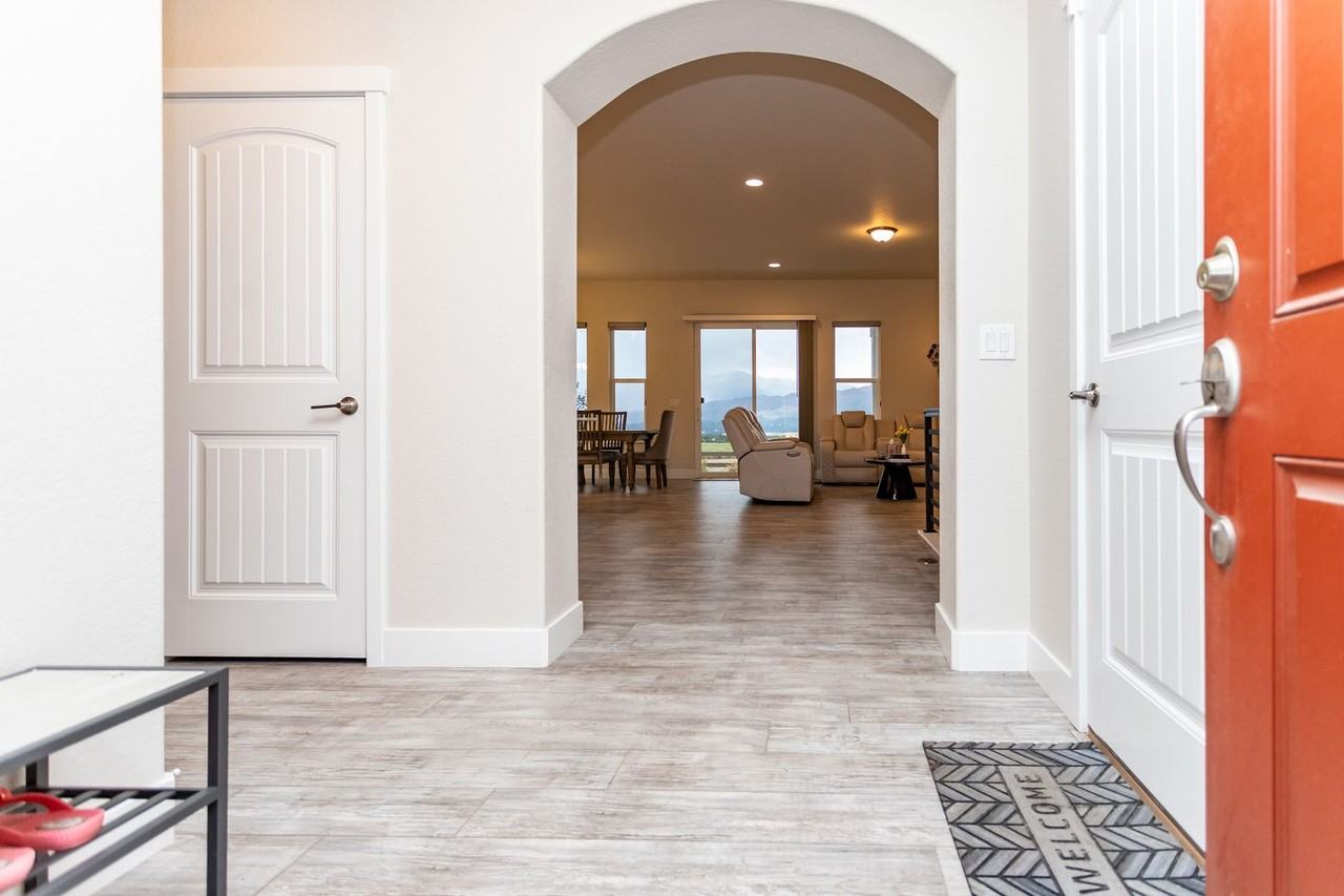 3259 Red Cavern Rd - Photo 4 of 50
