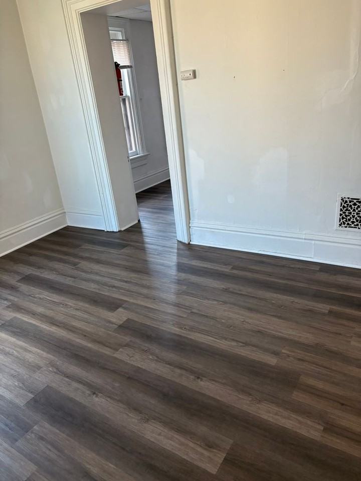 1471 Main St #3 - Photo 5 of 12