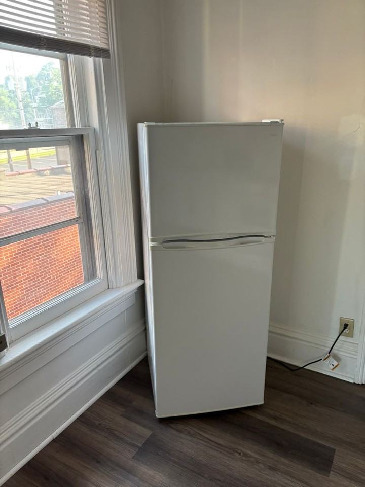 1471 Main St #3 - Photo 6 of 12
