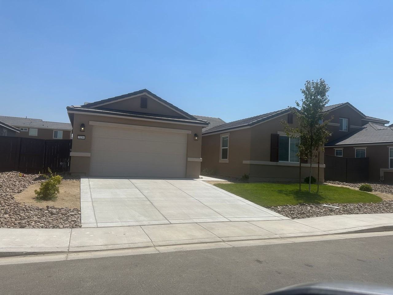 7156 Badger Grove Dr - Photo 2 of 25