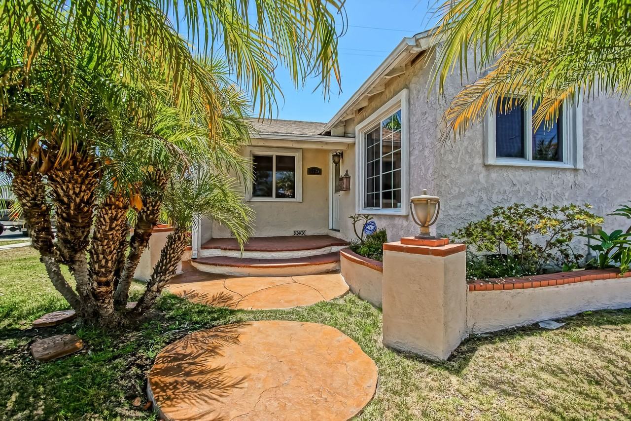 3728 Marine Ave - Photo 3 of 32