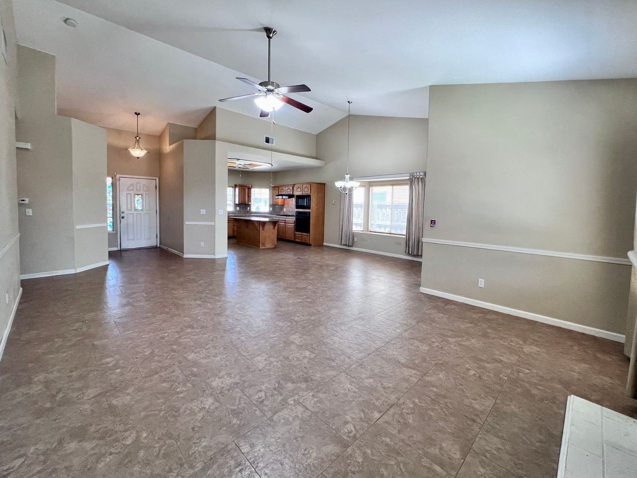 3040 N Sonora Ln - Photo 3 of 27