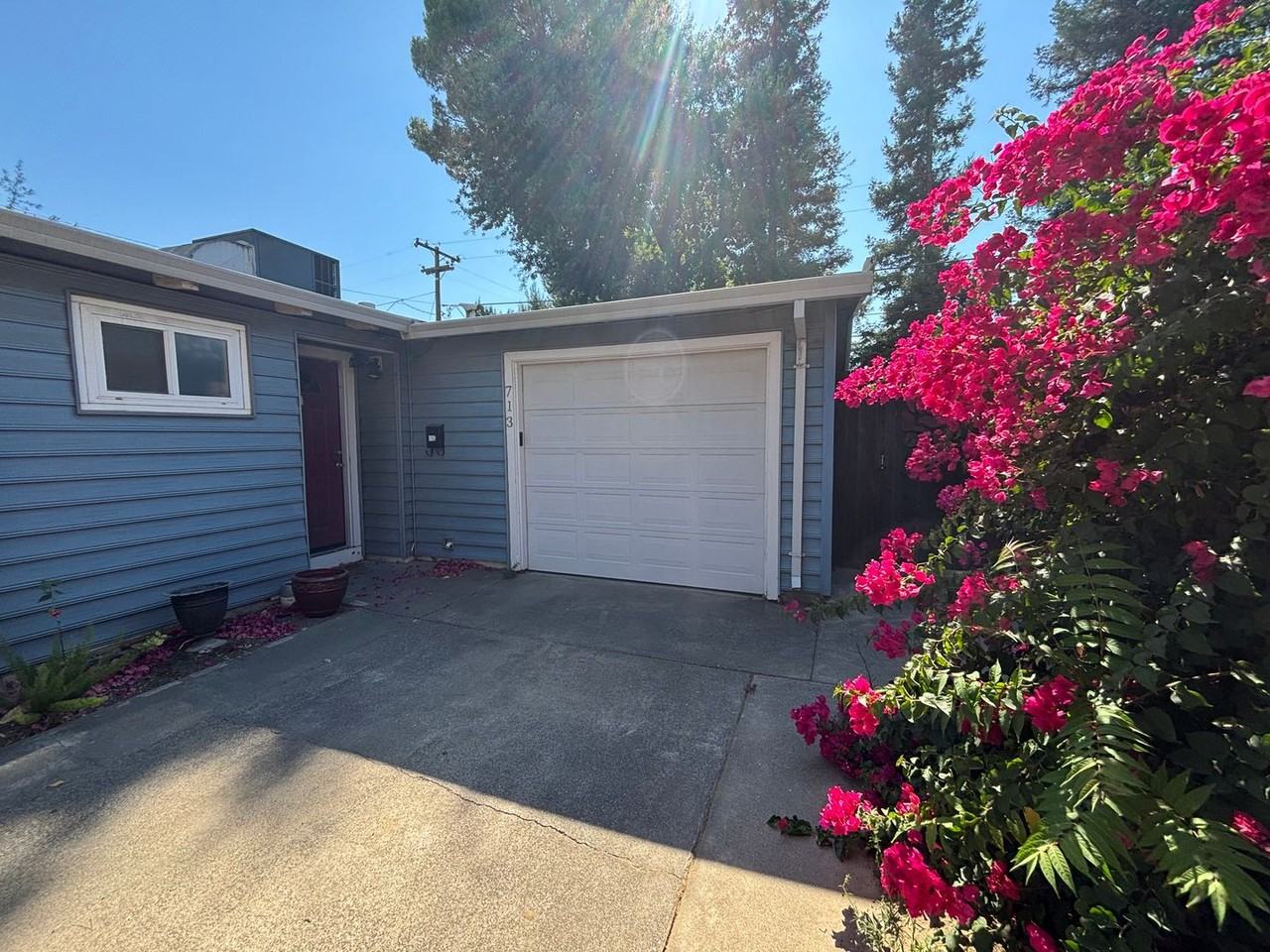 713 M St - Photo 2 of 33