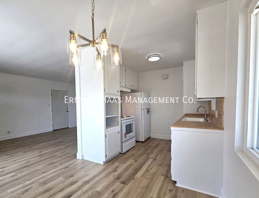 3811 Brayton Ave #03 - Photo 3 of 9