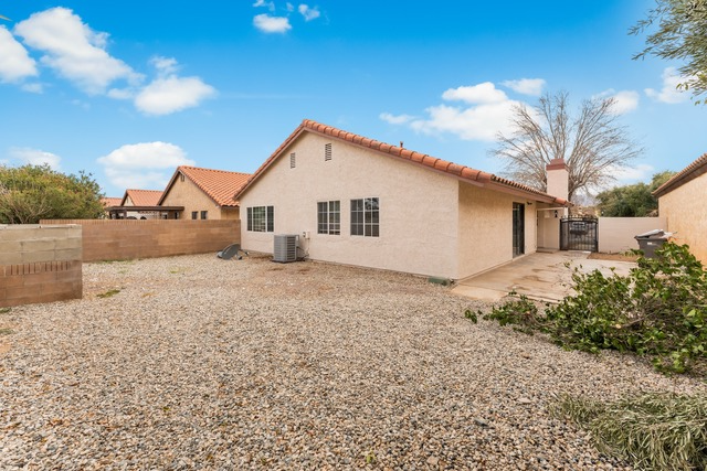 3551 Acorde Ave - Photo 2 of 19