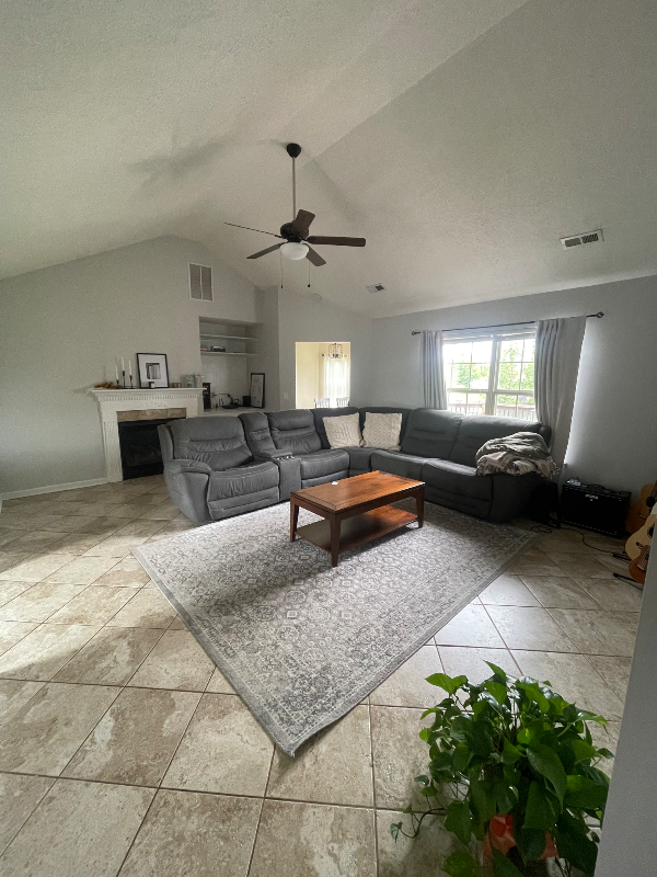 13807 Deerfield Xing - Photo 2 of 20