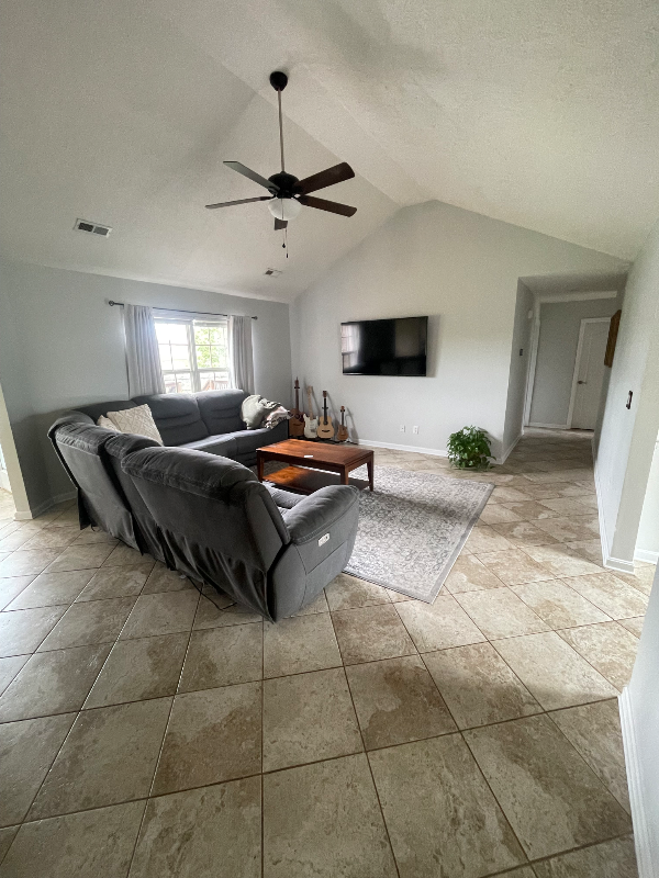 13807 Deerfield Xing - Photo 3 of 20