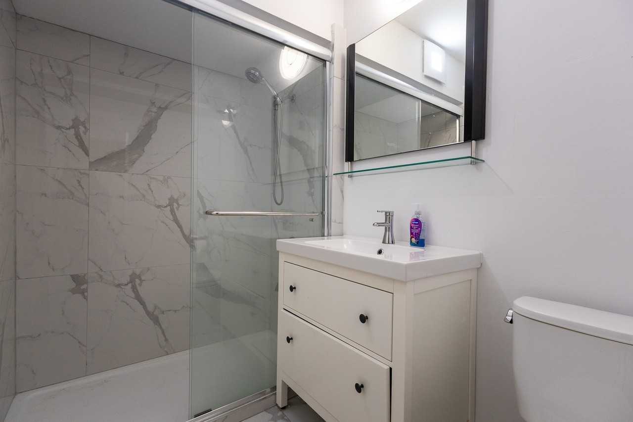 32956 6th Ave - Photo 4 of 34