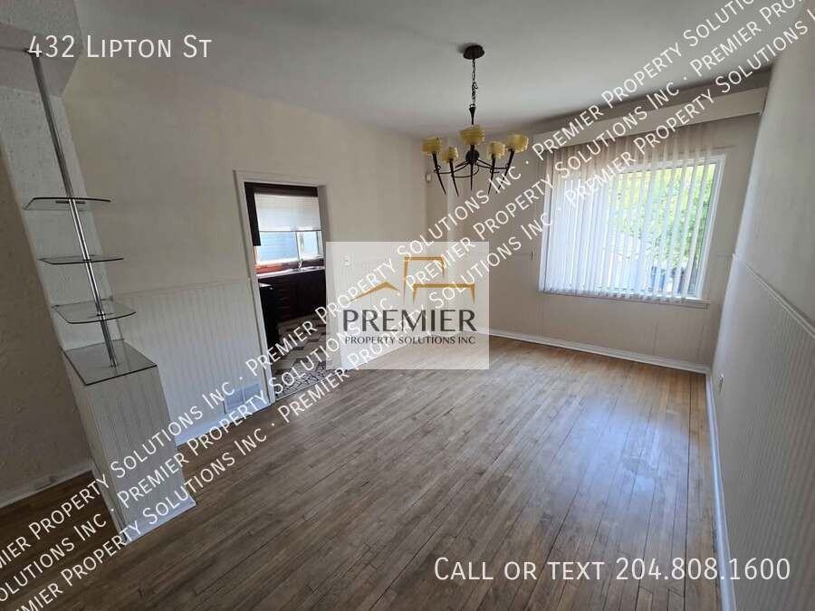 432 Lipton St - Photo 3 of 9