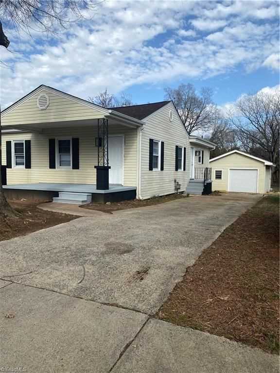 1207 Barnes St - Photo 2 of 13