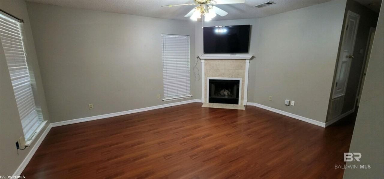 114 Wicker Way - Photo 6 of 9