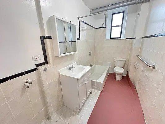 3043 Villa Ave - Photo 3 of 6