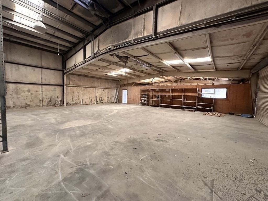 2943 N Veterans Blvd - Photo 5 of 6