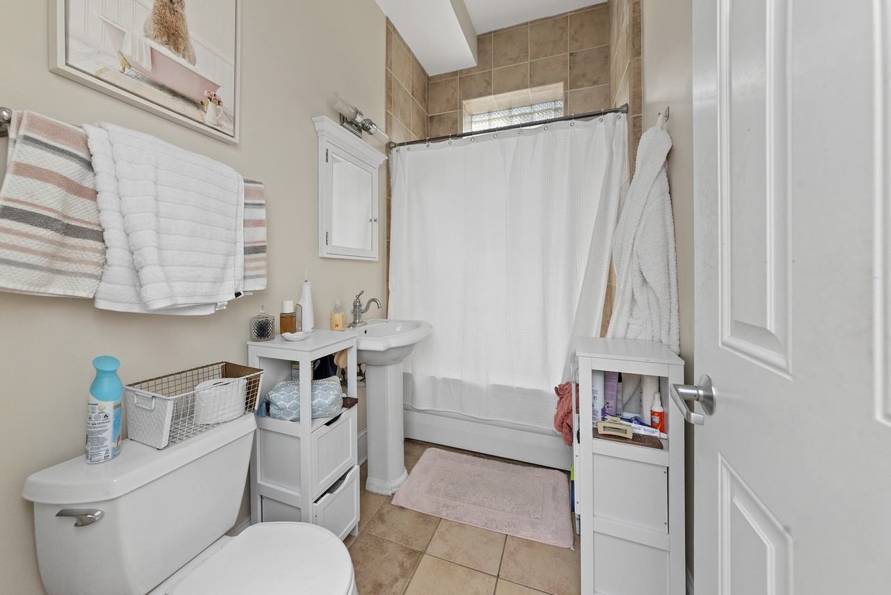 456 W Armitage Ave #2 - Photo 7 of 13