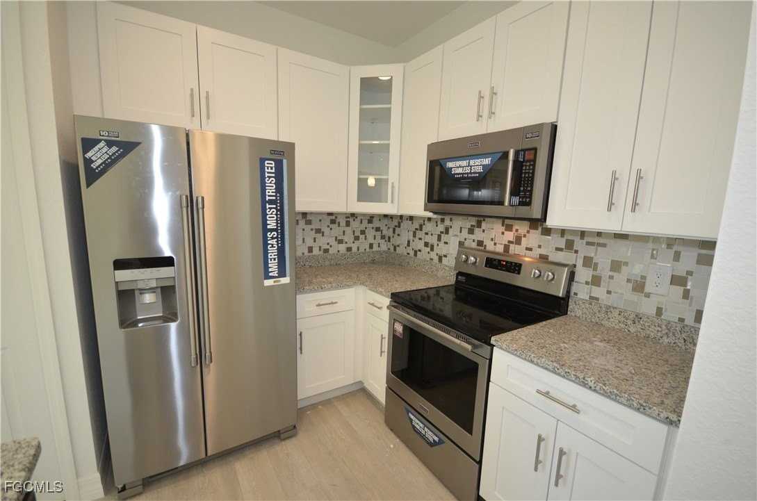 272 Pelton Cir - Photo 6 of 43