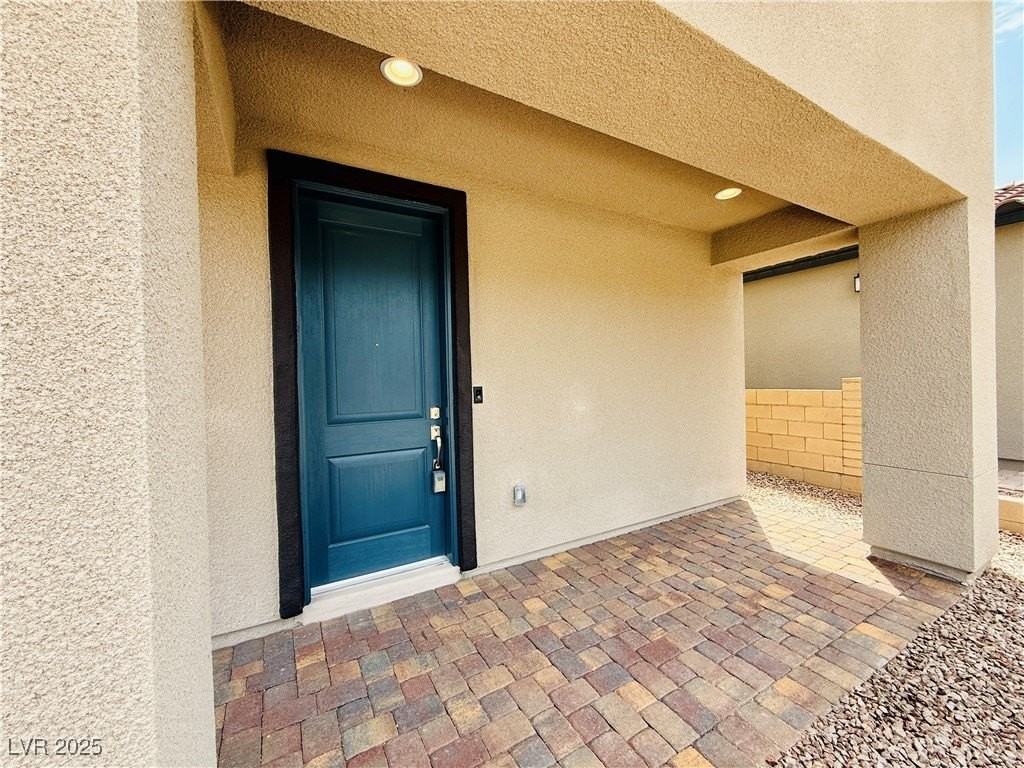 310 La Musica Pl - Photo 4 of 38