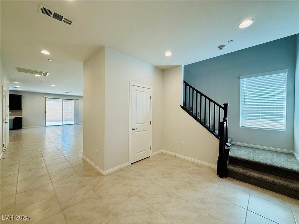 310 La Musica Pl - Photo 5 of 38