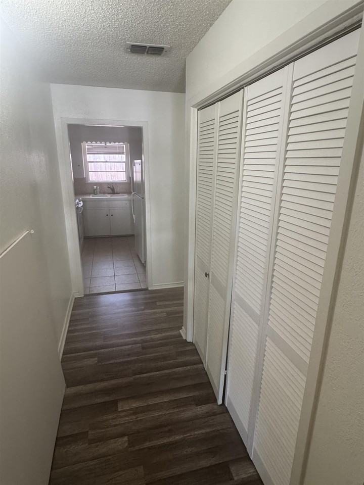 808 Hi Cir W #A - Photo 4 of 13