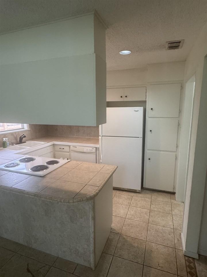 808 Hi Cir W #A - Photo 5 of 13