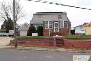 featured image of 35 Lavern St #2ndF