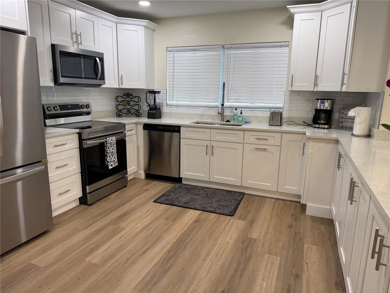 4634 Mcintosh Rd - Photo 6 of 20