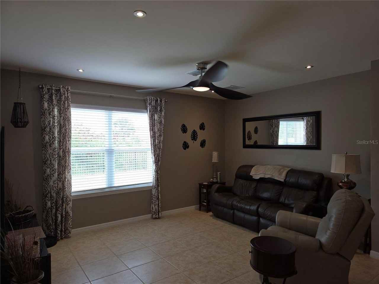 7436 Mikasa Dr - Photo 7 of 20