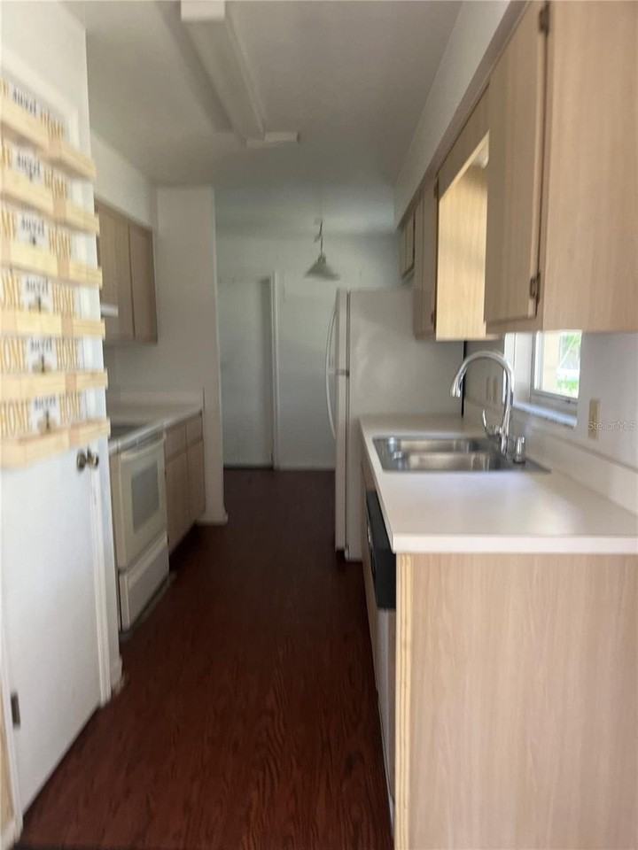 1585 Triangle Drive - Photo 7 of 19