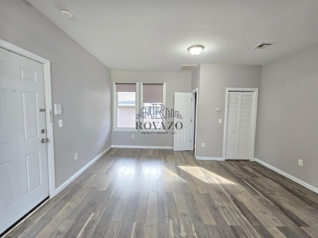 298 Halsted St #2 - Photo 3 of 8