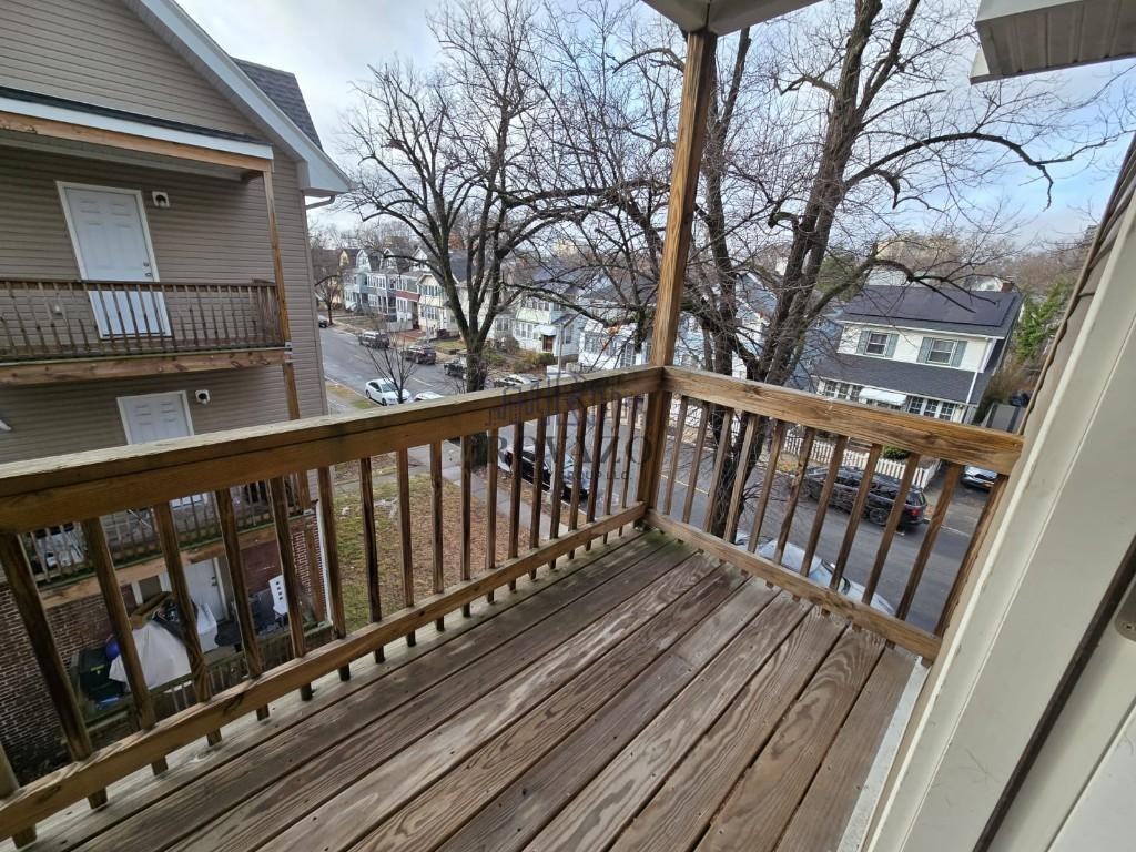 298 Halsted St #2 - Photo 7 of 8