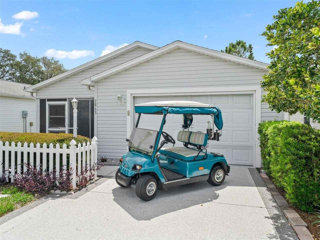 2863 Barboza Dr - Photo 3 of 25