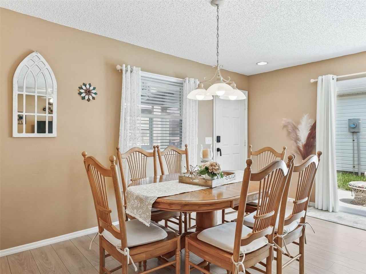 2863 Barboza Dr - Photo 6 of 25