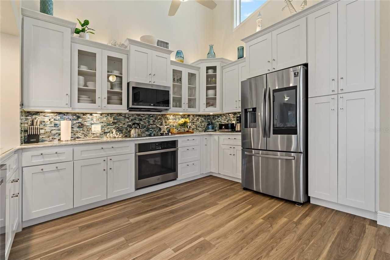 2932 Gulf of Mexico Drive #2932 - Photo 4 of 19