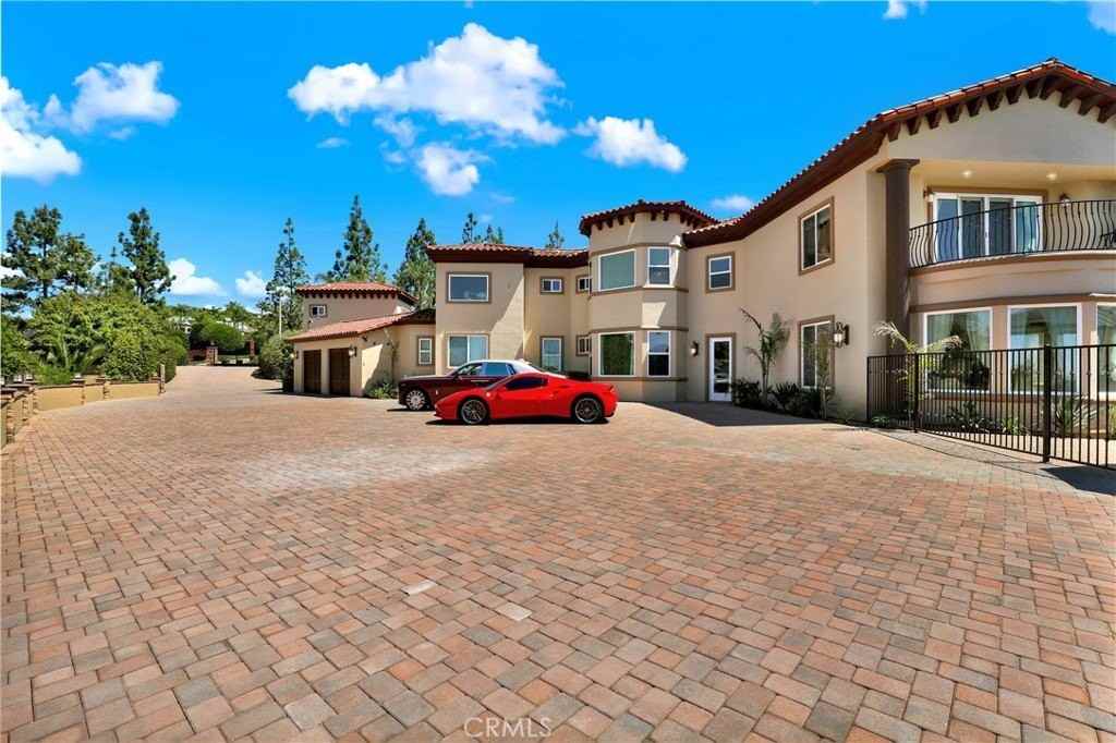 7231 Brandon Ct - Photo 5 of 50